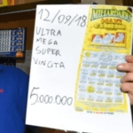 Grosseto, pensionata vince 5 milioni al Gratta e Vinci Maxi Miliardario